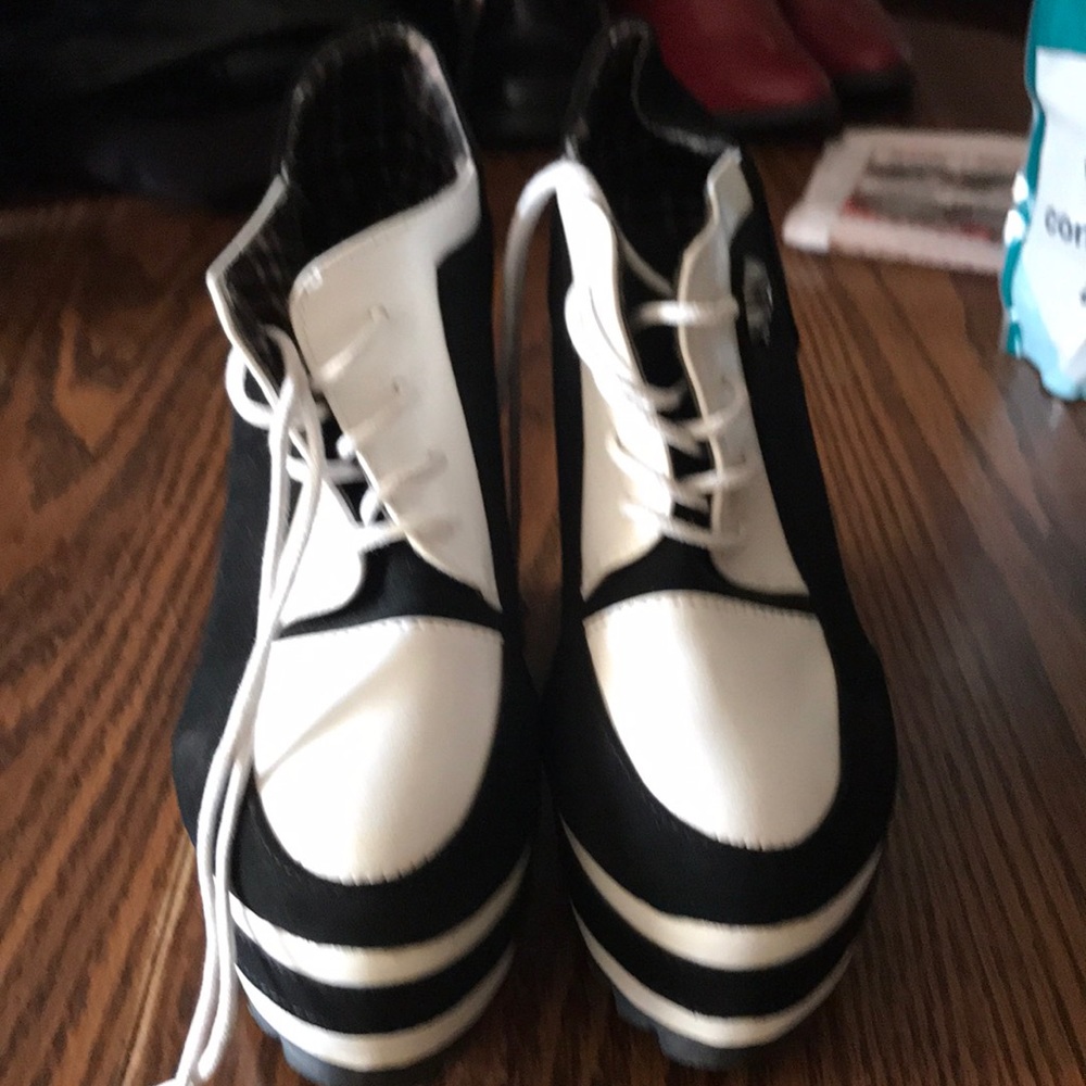 Jingpin size 8 High heels